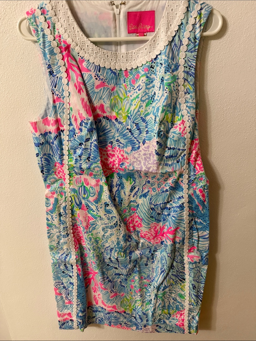 Lilly Pulitzer Sleeveless Shift Dress in Bright Multi Floral